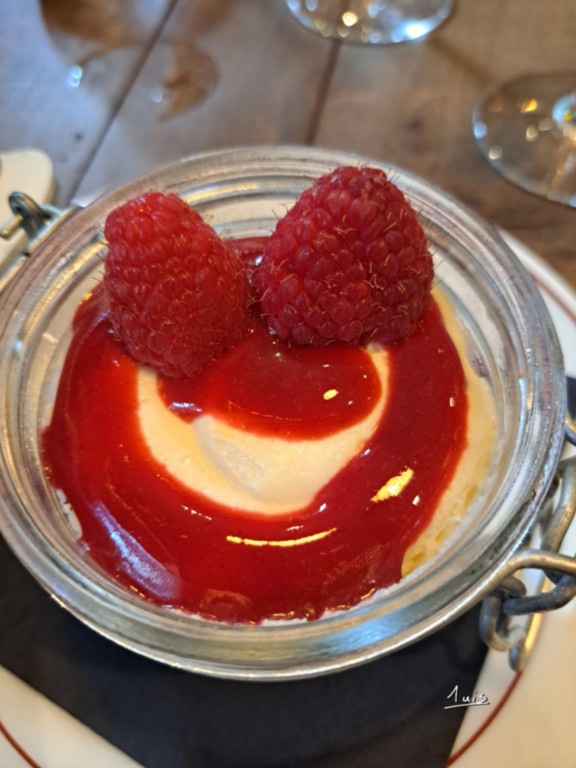 Framboises par August Luis