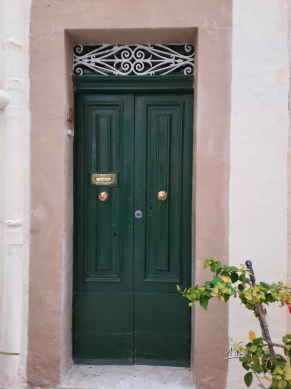 Verte et or par August Luis