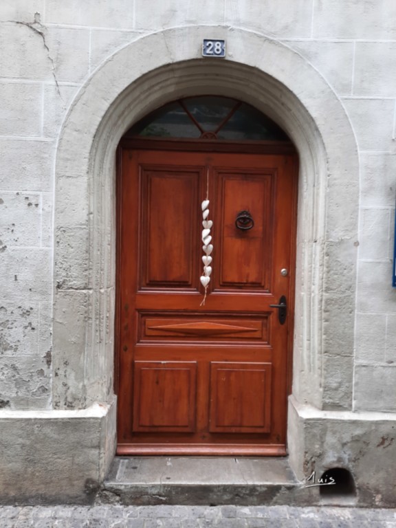 Neuf coeurs par August Luis