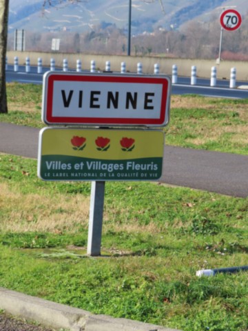 38 VIENNE