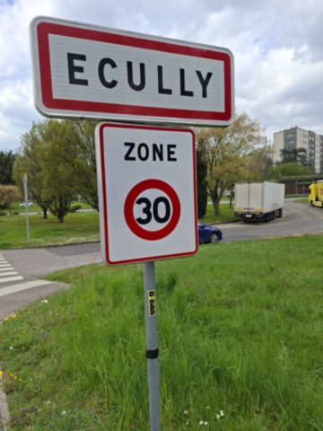 69 ECULLY