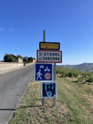 69 SAINT ETIENNE LA VARENNE