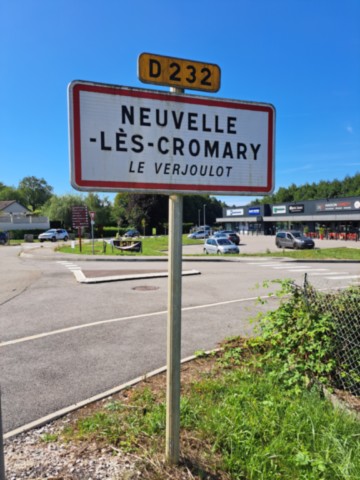 70 NEUVELLE LES CROMARY