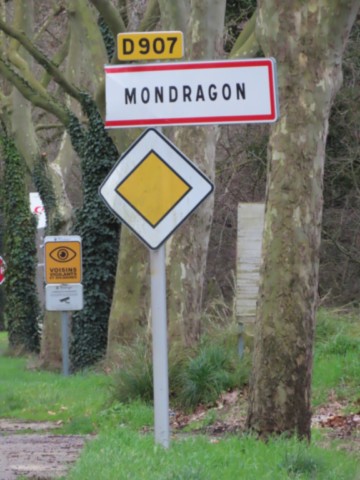 84 MONDRAGON