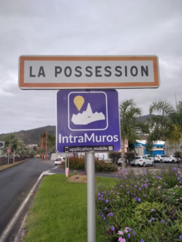 974 LA POSSESSION