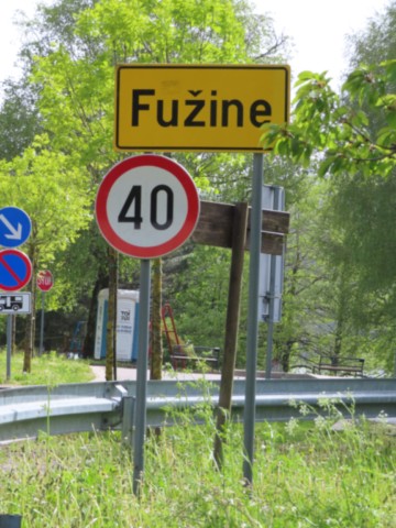 999 FUZINE CROATIE
