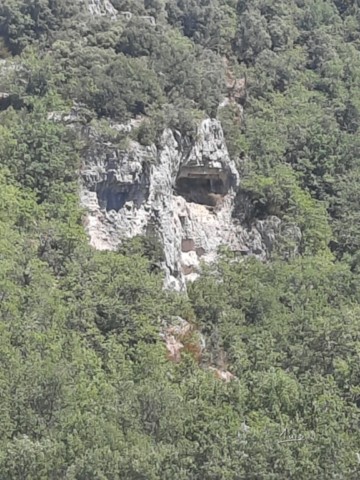 Falaise par August Luis